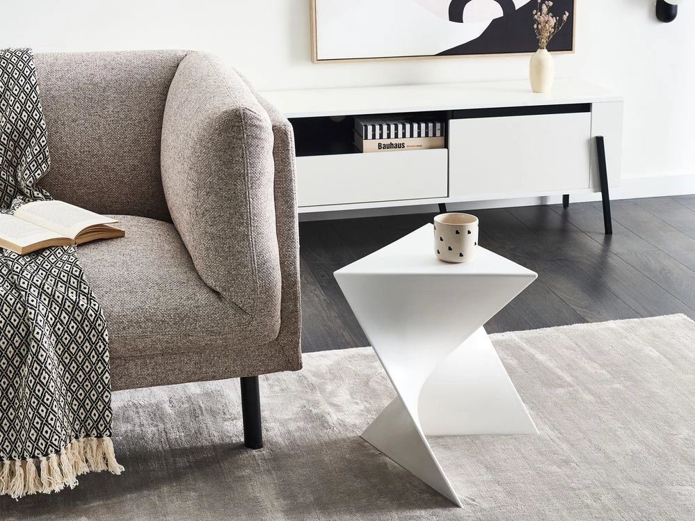 Tavolino in plastica tringolare bianco soggiorno elegante