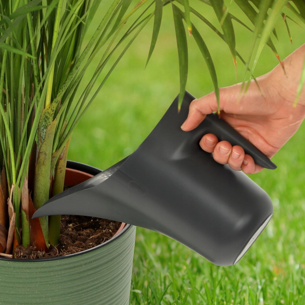 Annaffiatoio KADAX per giardino domestico, ideale per innaffiare fiori e piante, piccolo, in plastica, 1,2 litri.
