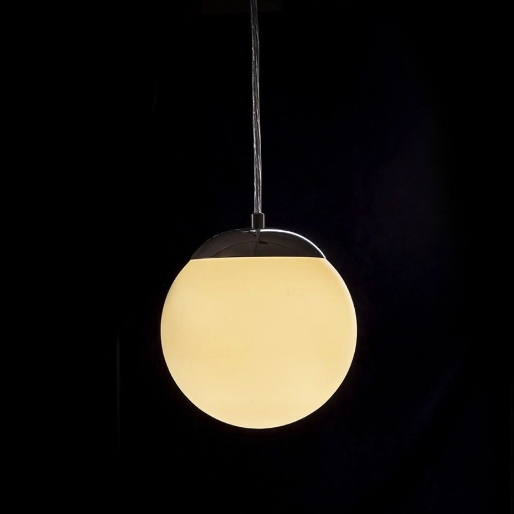 Lampadario BOLLY 17 a sospensione  vetro opalino/cromo 230V LED E27 15W IP44