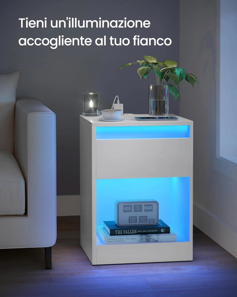 VASAGLE KAILYN Collezione - Comodino a LED con Stazione di Ricarica, Tavolino con Luci LED Regolabili, 2 Prese AC, 2 Porte USB, Moderno, per Camera da Letto Soggiorno, Bianco Nuvola LET618T15