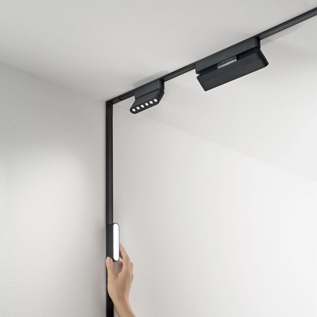 LAMPADA LED LINEARE BINARIO BERNINI 48V NERO 6W 720LM CCT 3000-4000K 2,5X1,1X2,9CM