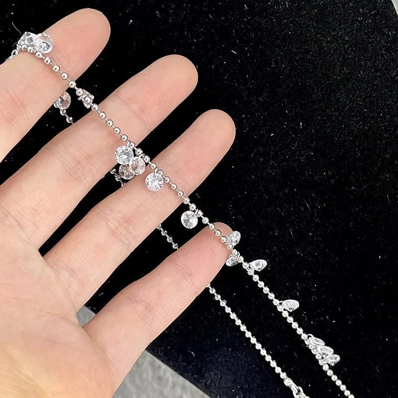 Collana con gypsophila e diamanti fatta a mano, regalo di Natale o di compleanno.
