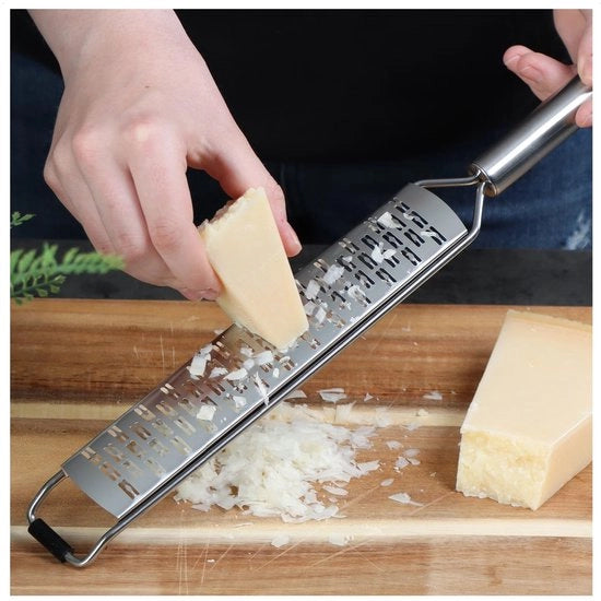 Raspia da Cucina multifunzionale in Acciaio Inossidabile, con Raspia Parmigiana, Raspia di Nocciola e Raspia di Verdure Fresche, con Funzione di Raspia da Cucina Grossa (1 pezzo - Raspia Piana - Grossa)