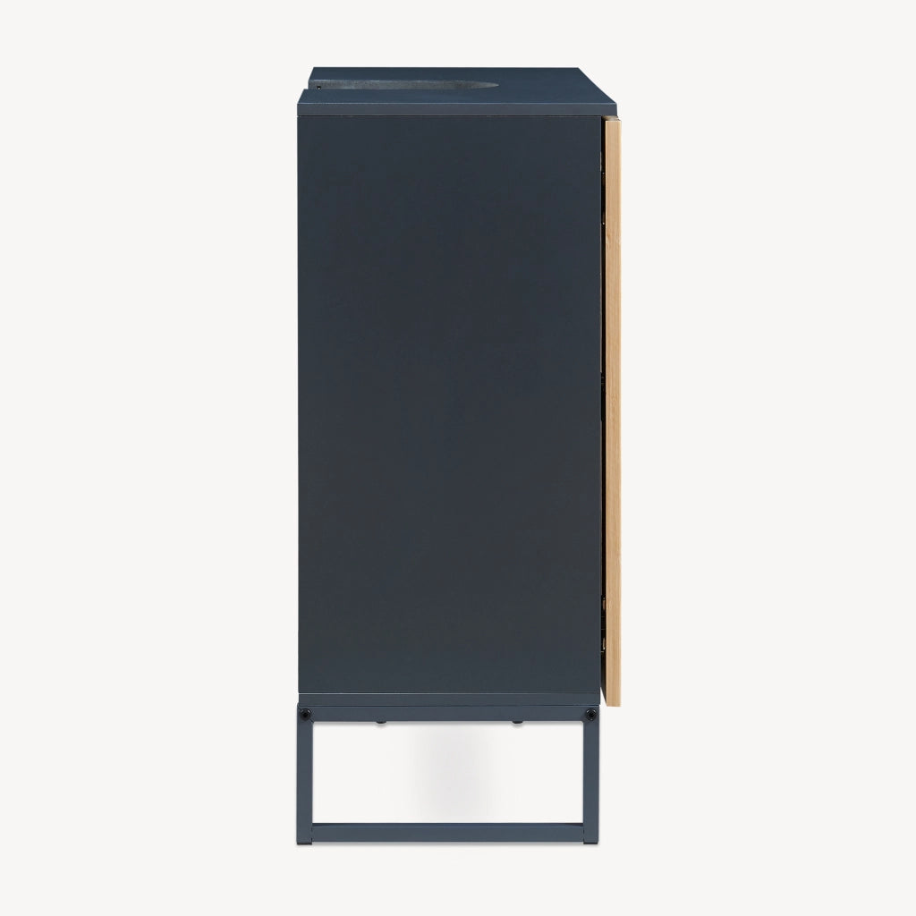 Mobile Sottolavabo Svanes a 2 Ante in Bambù e 3 Scomparti Chiusi 70 x 60 x 30 cm - Grigio Scuro/Naturale [en.casa]