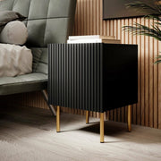 Set di 2 comodini Farini, Comò basso con anta battente e vano interno, Finitura effetto cannettato, 45x40 h51 cm, Nero