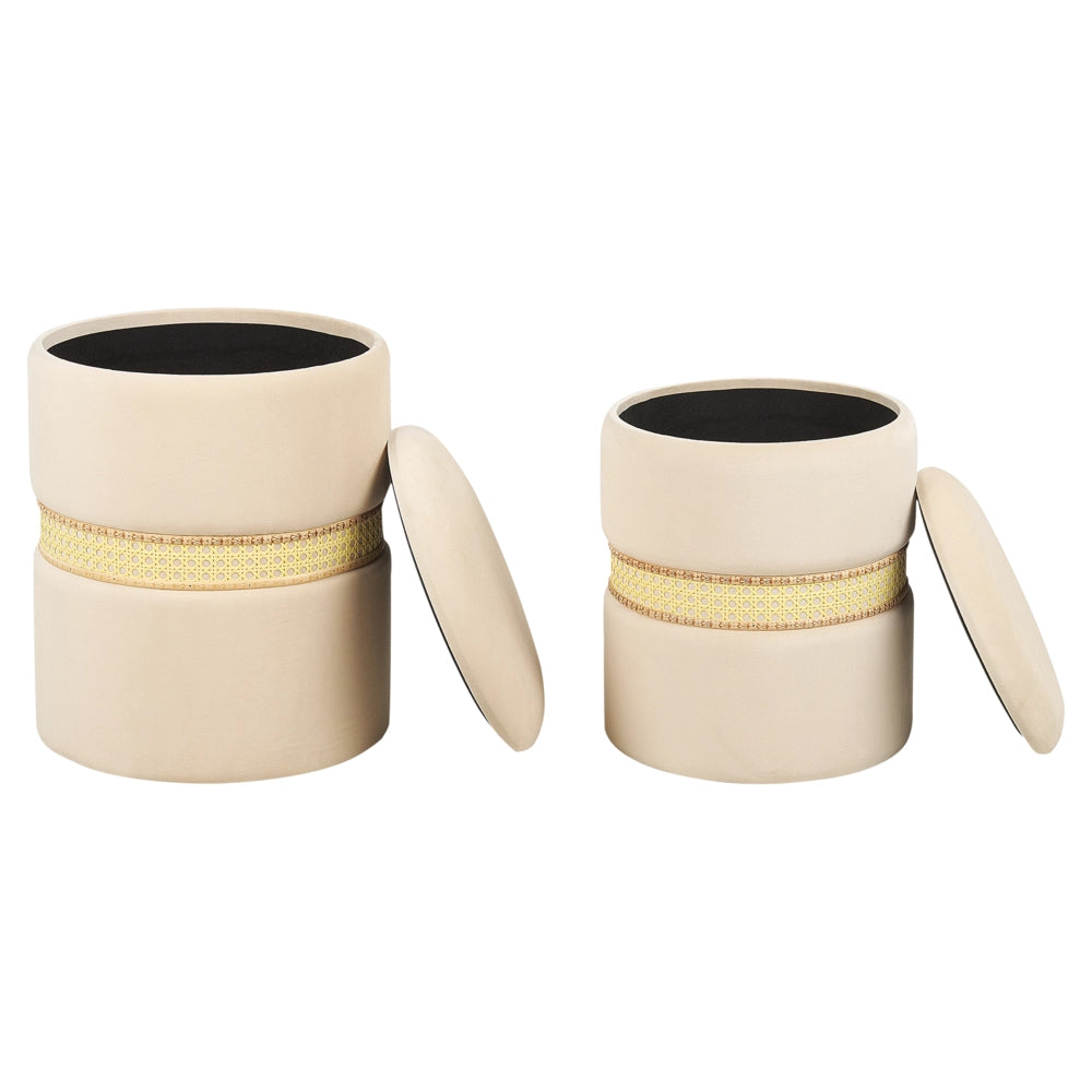 Set di 2 pouf in velluto beige chiaro e rattan camera da letto stile boho moderno contemporaneo