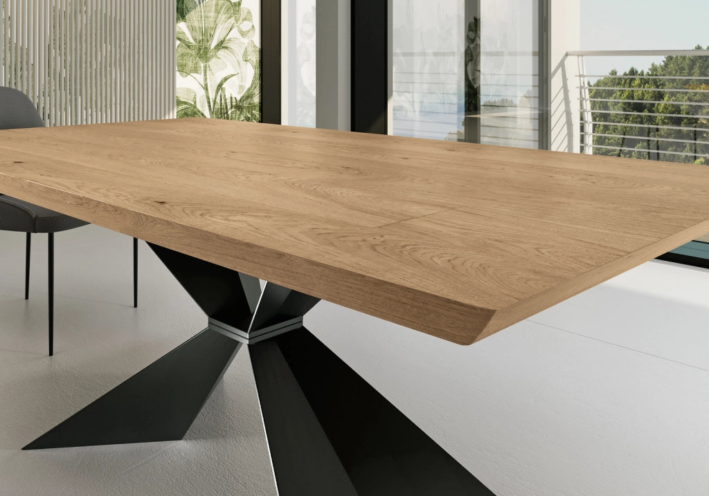 Tavolo allungabile Stark con piano impiallacciato in rovere naturale e gambe in metallo nero - Dimensioni 200/300x100x76 cm - Design Moderno