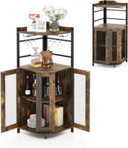 Cantinetta Portabottiglie in Legno, Mobiletto Bar con Porta Bicchieri in Vetro, Porte in Metallo e Ripiano Regolabile, Angolo Bar per Soggiorno, Sala da Pranzo, 48x48x130cm (Marrone)