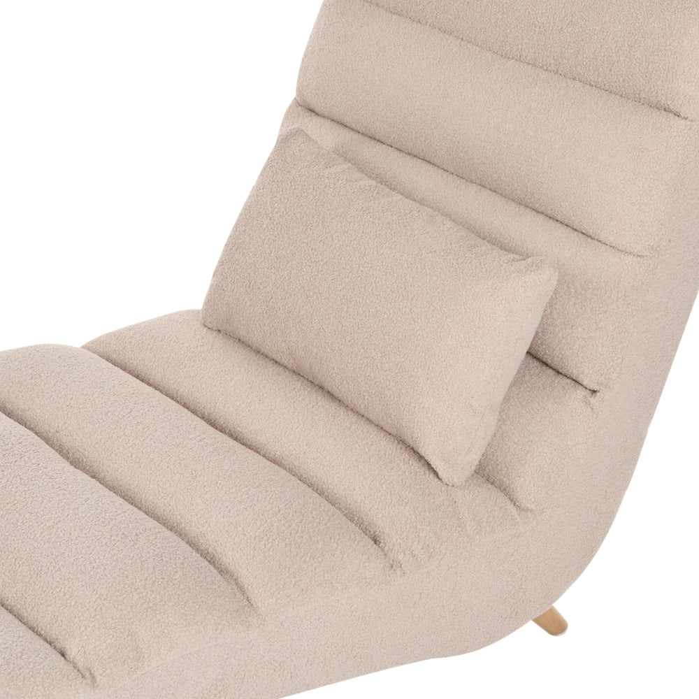Chaise longue in tessuto bouclè beige per soggiorno, per il relax, con gambe effetto legno, stile scandinavo moderno