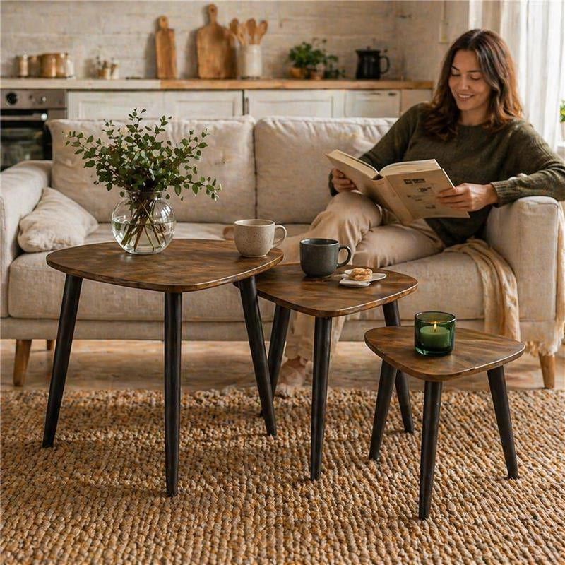 SET DI TRE TAVOLINI CON PIEDI IN LEGNO SCURO CON TOP IN MDF EFFETTO LEGNO SCUROMISURE: 39X32CM, 48X38CM, 59X49CM