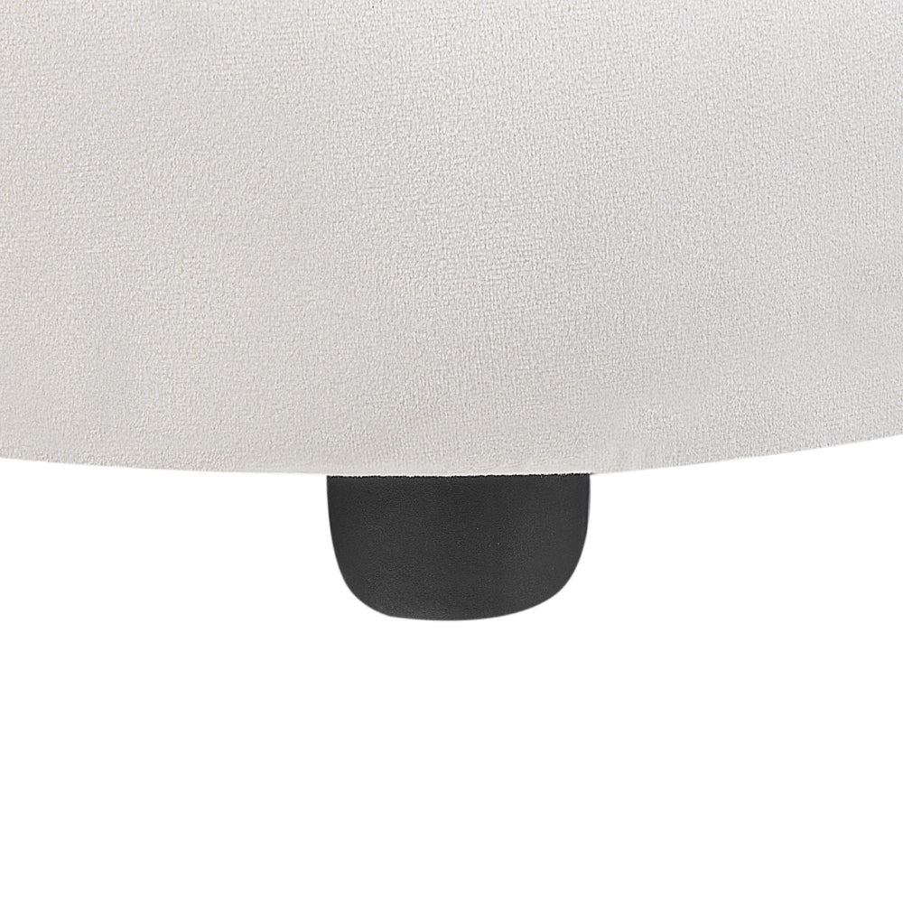 Sedia imbottita in velluto beige con braccioli Mobili per l'asilo nido Seduta per bambini Design moderno Forma a corona