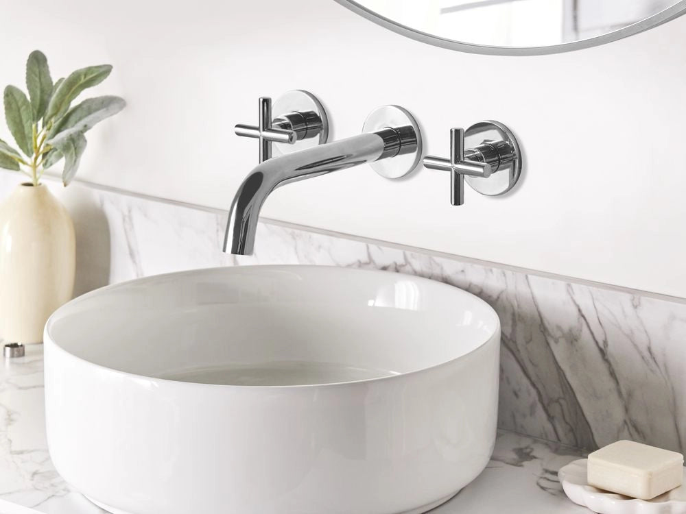 Rubinetto miscelatore per lavabo a parete in ottone color argento con 3 fori e doppia maniglia