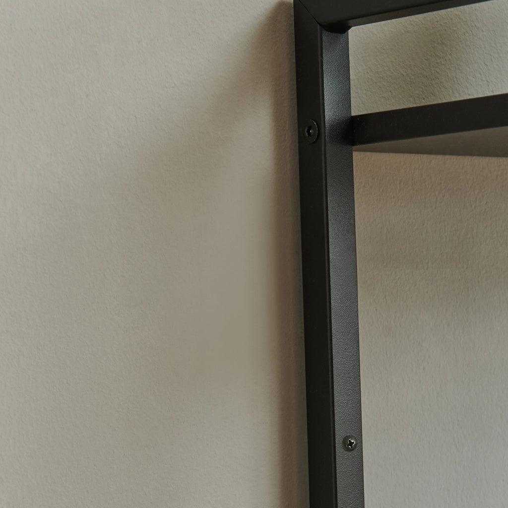 Scaffale Sopra WC Ljukhobro a 3 Ripiani Mensola da Bagno 164 x 64 x 20 cm - Nero [en.casa]