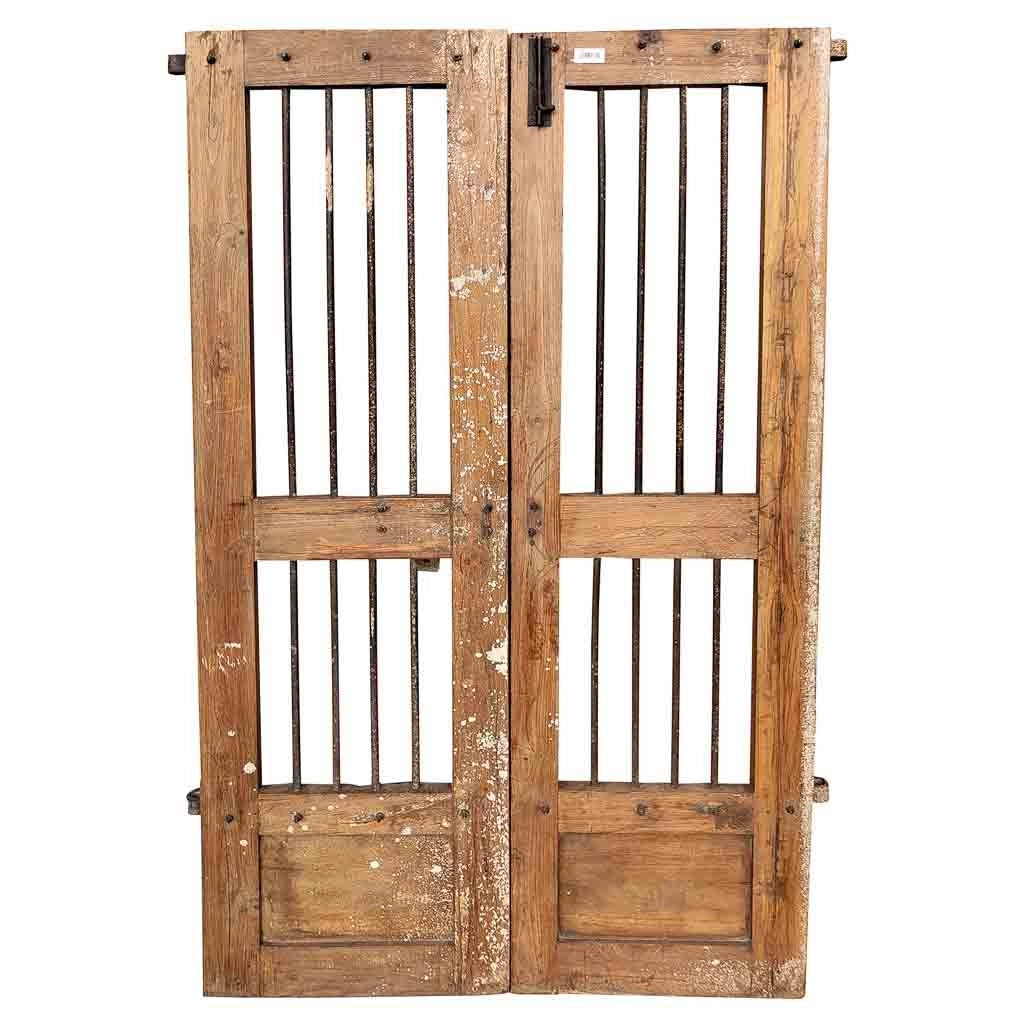 Porta in legno marrone con finitura artigianale, 98x3x175 cm (altezza).