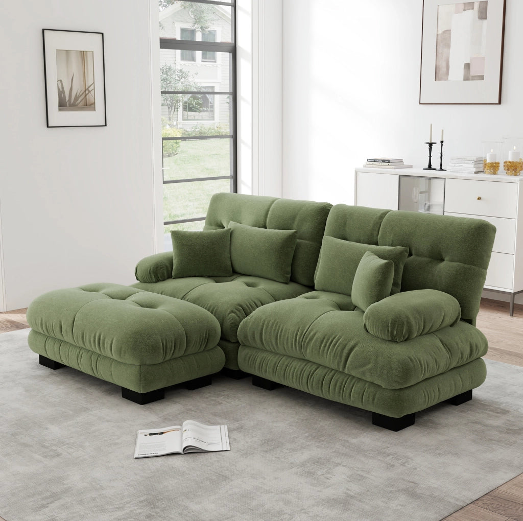 Divano Angolare Cloud in Chenille Verde con 2 Cuscini Lombari e 2 Cuscini Decorativi, Braccioli Imbottiti e Ottoman Movibile