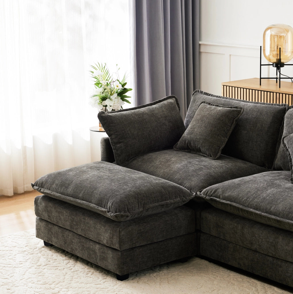 Divano angolare ULEVR 3 posti con pouf mobile, chaise longue configurabile e cuscini, ciniglia grigio scuro