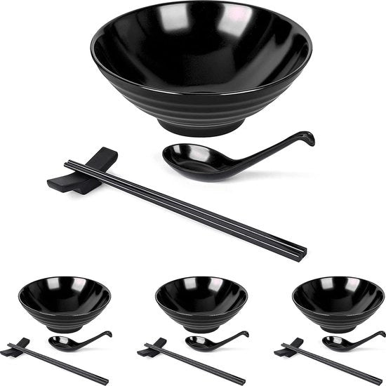 Set di Ramen Completo 16 Servizi Giapponesi. Imposta di Cucina Completa 4 - Spiedini, Cucchiai per Ramen, Cucchiai, Spiedini Standard, 975 ML - Nero