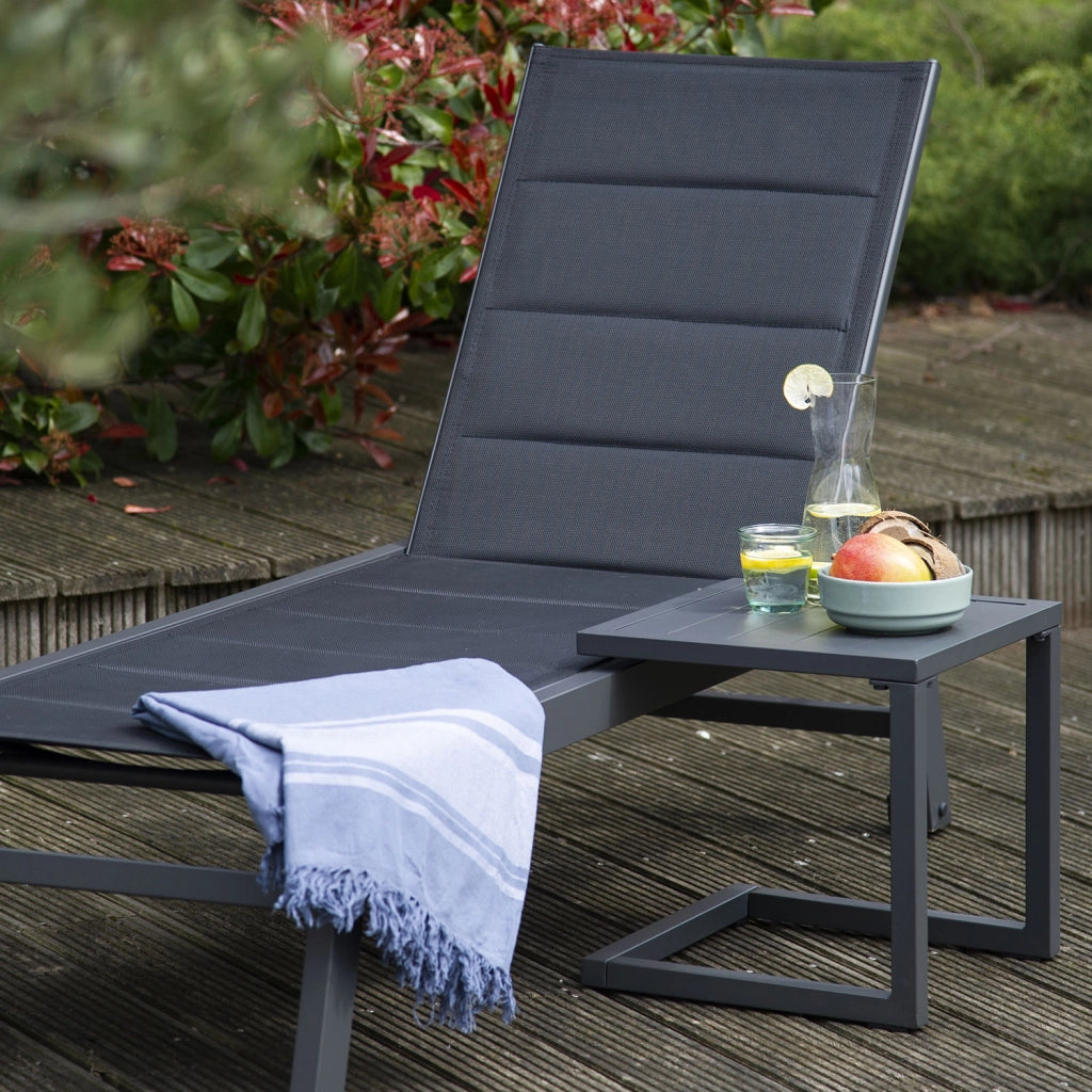 Set di lettino eTavolino BARBADOS in textilene nero - alluminio grigio antracite