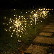 Lampade a energia solare 2 pezzi 150 LED 8 modi per giardino, patio e prato con luce calda bianca.