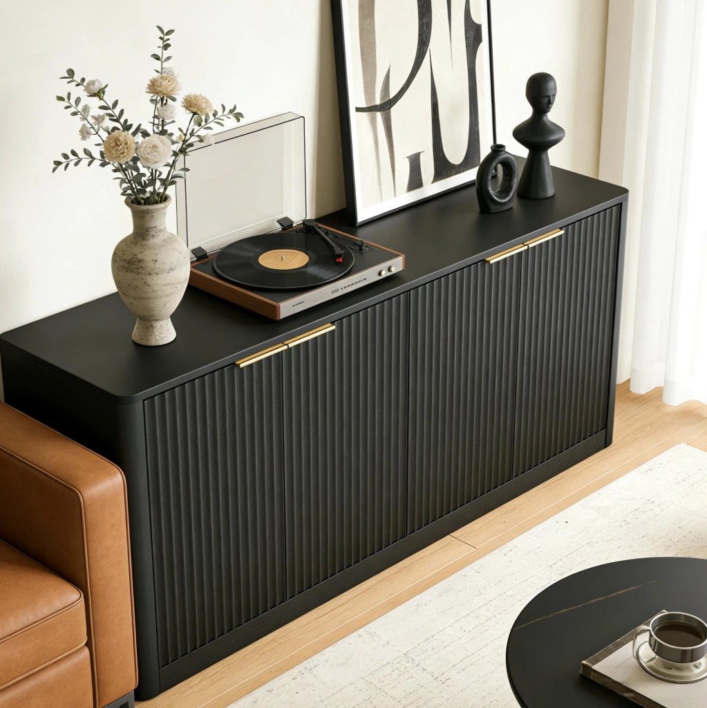 Credenza 150x40x70,5 cm a 4 ante in MDF nero con pannelli ondulati