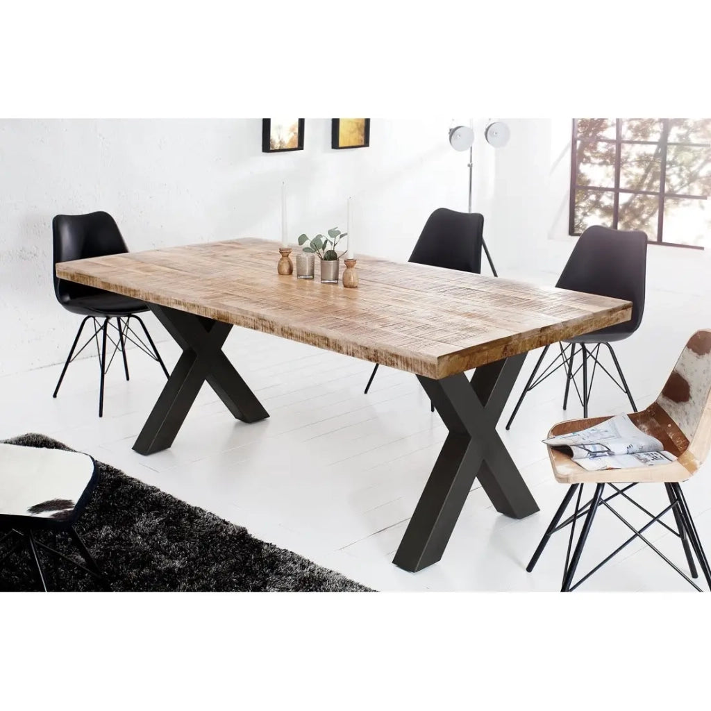 Tavolo da pranzo LODEN – Legno massiccio di mango verniciato – 200 cm – Stile industriale
