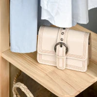 Specchio A Terra Con Ruote - Appendiabiti, 4 Ganci Ripiano MDF Effetto Legno Chiaro