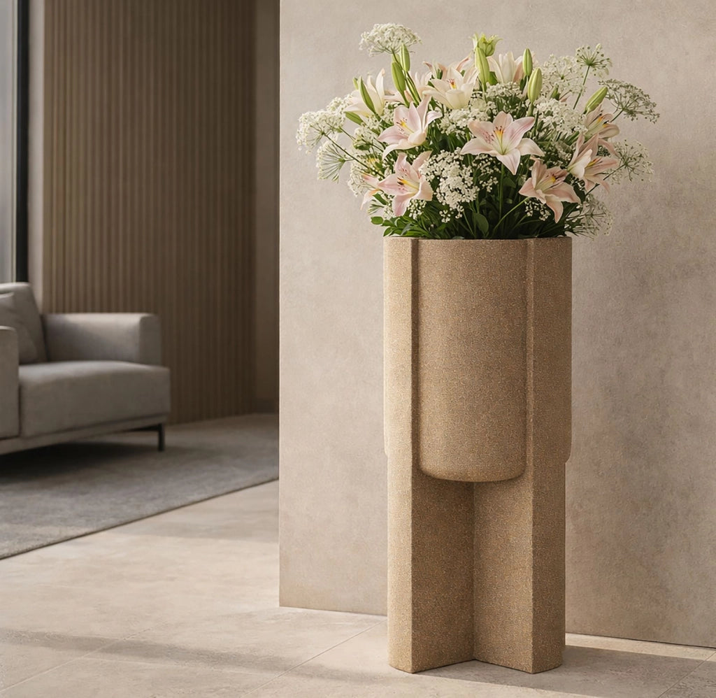Porta Vaso da Esterno Moai Ø39x80,5 cm in Resina Marrone