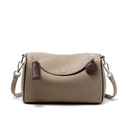 Borsa a tracolla da donna in vera pelle, colore grigio.