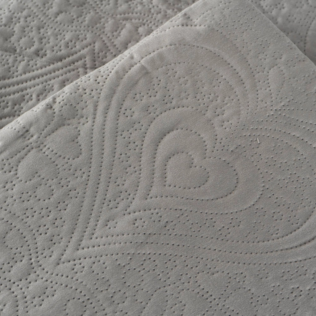 Copriletto Trapuntato Matrimoniale 250x250 cm in Microfibra con Balza in Pizzo, Imbottitura Primaverile Estiva 100 g/m² Grigio
