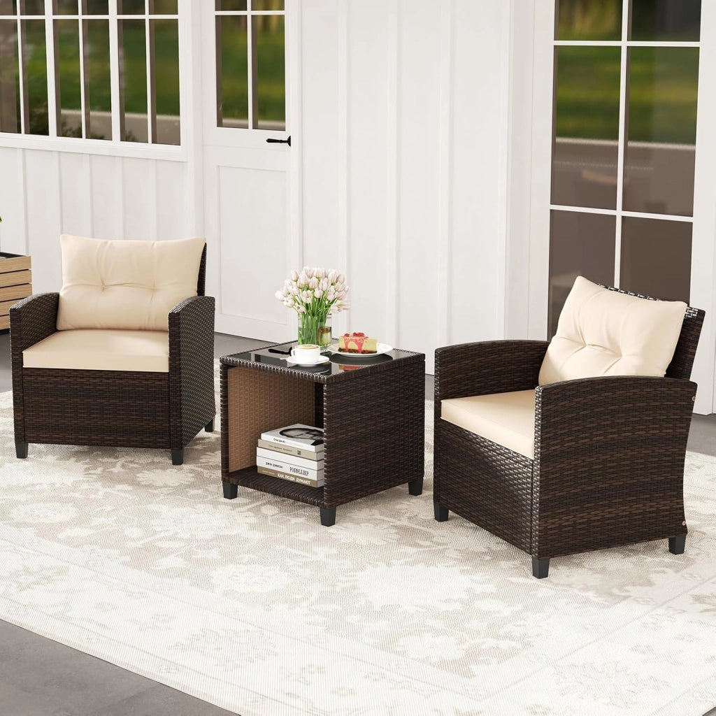 Set Salotto da Giardino da 3 Pezzi, con 2 Sedie e Tavolo da Caffè in Vetro, Divanetto in Rattan con Cuscini per Seduta e Schienale, Set da Conversazione per Cortile e Patio