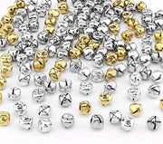 200 pezzi di piccole campane metalliche artigianali per decorazioni natalizie - creazione di pendenti e accessori DIY
