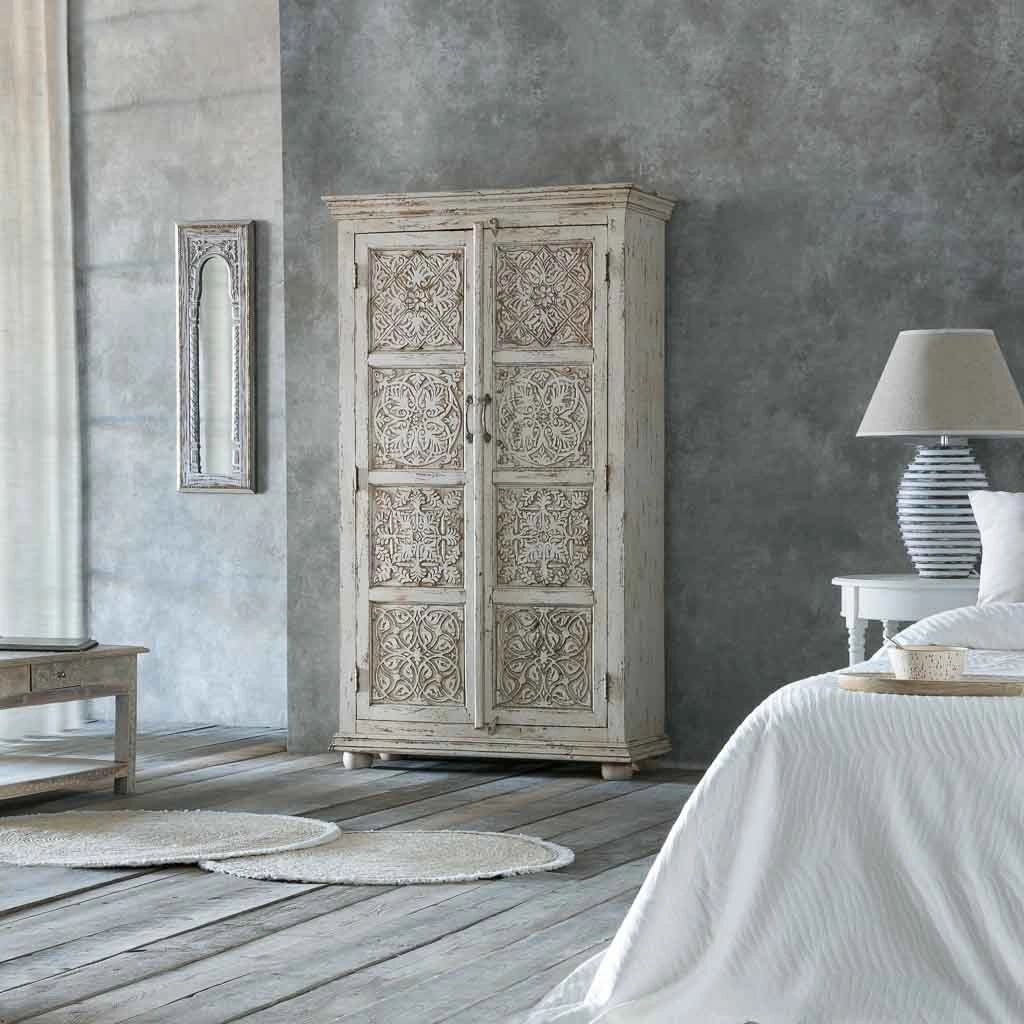 Armadio in legno intagliato finitura artigianale 96x40x167h cm