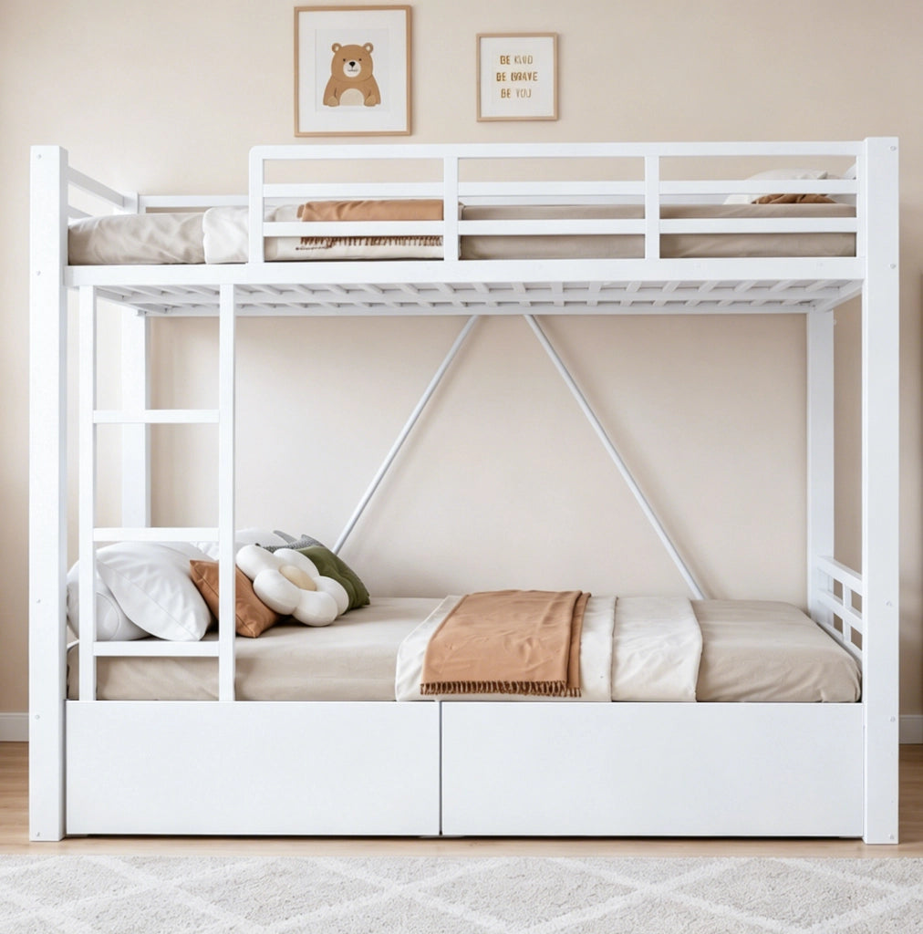 Letto a castello 140x200 cm con cassetti e scala in metallo e legno bianco