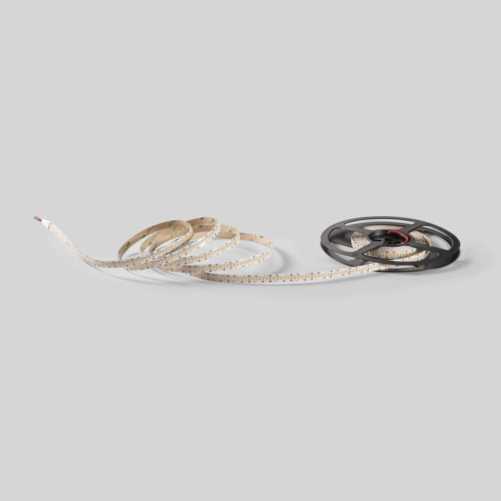 STRIP LED 2835 DC24V IN KAPTON 240 LED PER MT 26W PER MT 2640LM PER MT 4000K 1X500XCM
