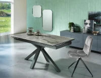 E-STYLO Tavolo allungabile con top in ceramica marmo antracite e vetro temperato, gambe in metallo verniciato antracite, 90cm X 160 / 240cm H. 76cm.