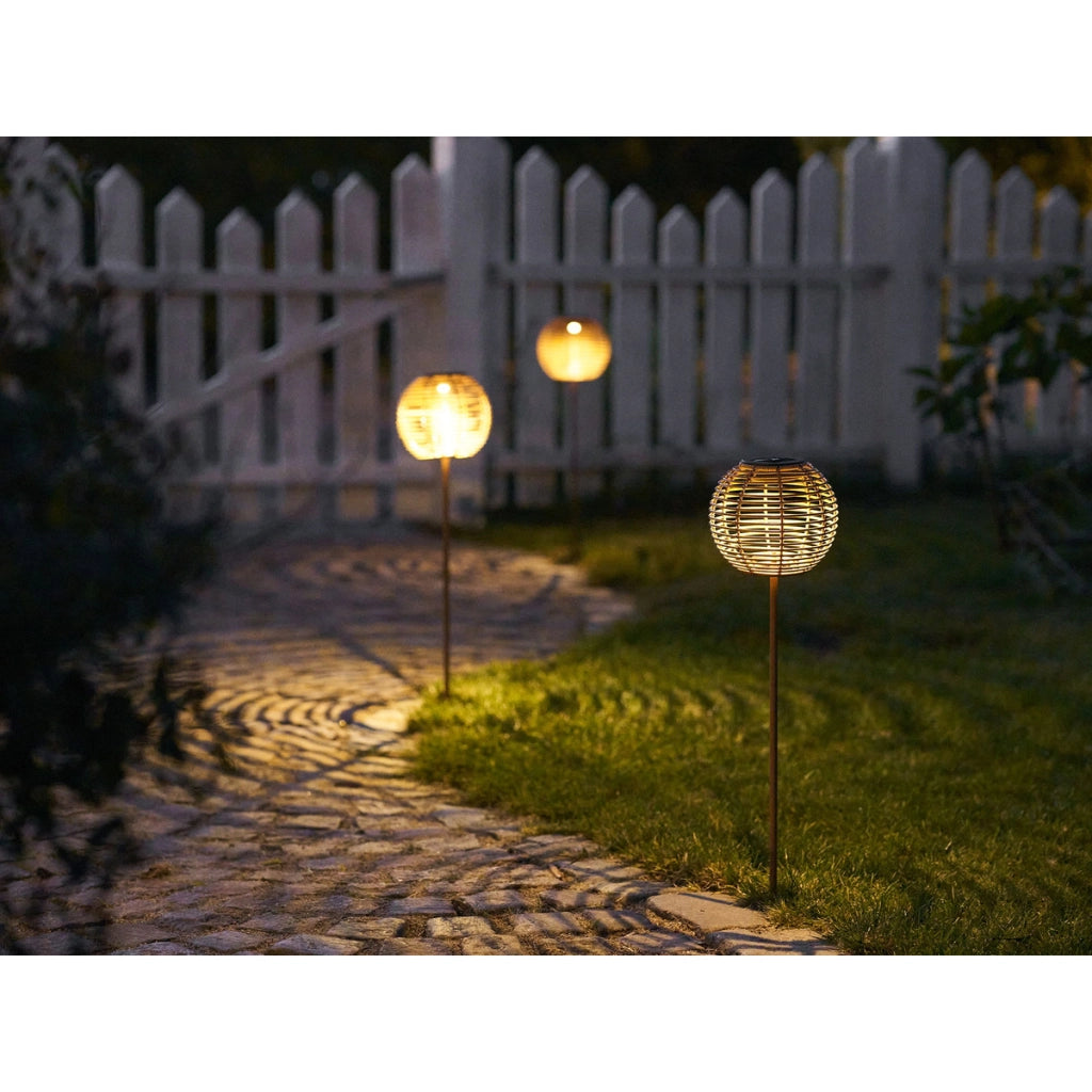 Lampada solare Carlisle in metallo e PE natural — piantana outdoor 70 cm