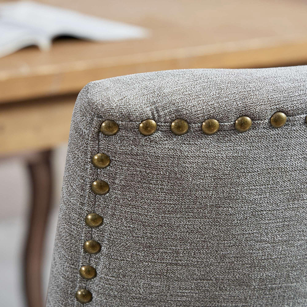 Set 2 sedie Ultra Side - Xylo - tessuto grigio gambe legno con borchie bronzo