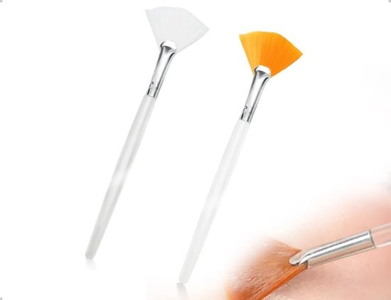 Set di pennelli per trucco - 2 pezzi - Pennelli morbidi per la cura della pelle - Manico trasparente in plastica - Adatto per la cura della pelle - Progettato a forma di ventaglio - Pennelli per trucco