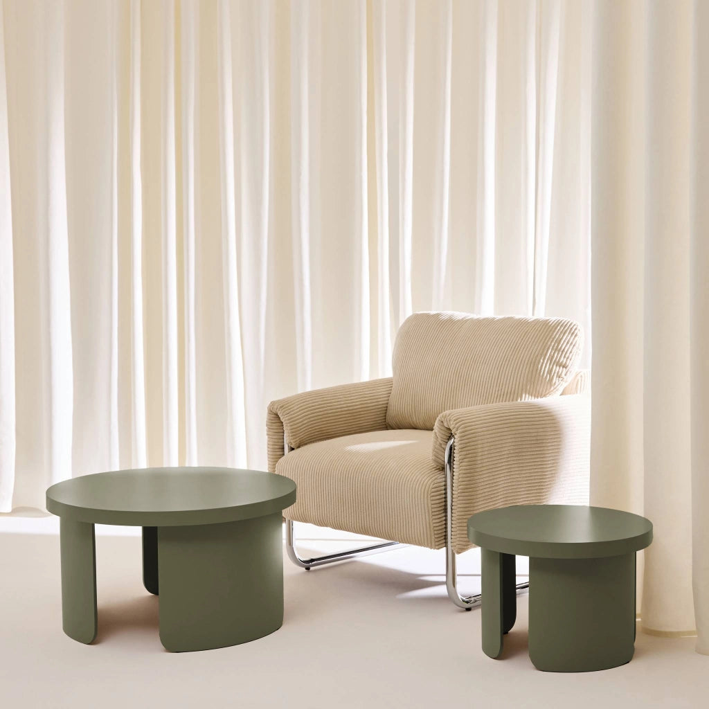 Set di 2 tavolini rotondi impilabili, verde kaki