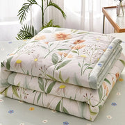 Sprei in tessuto gewatteato 200x230cm con fiori di prato verdi per letto matrimoniale e divano.