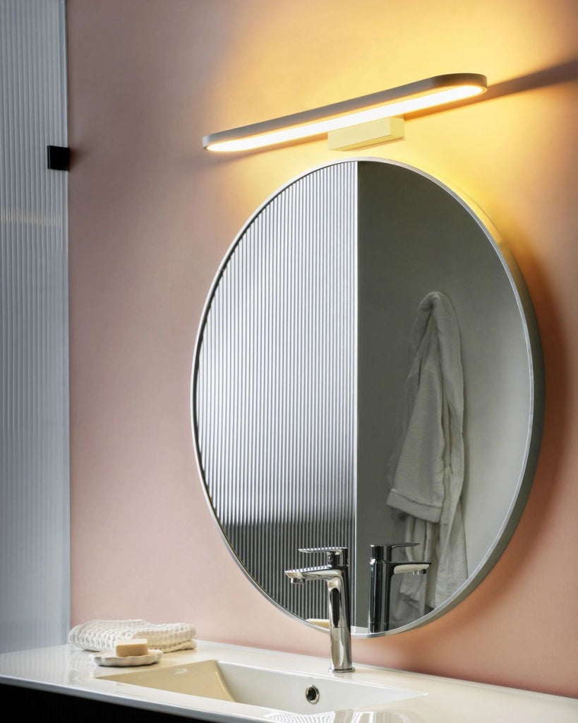 Lampada specchio con luce LED in metallo bianco orizzontale stile moderno