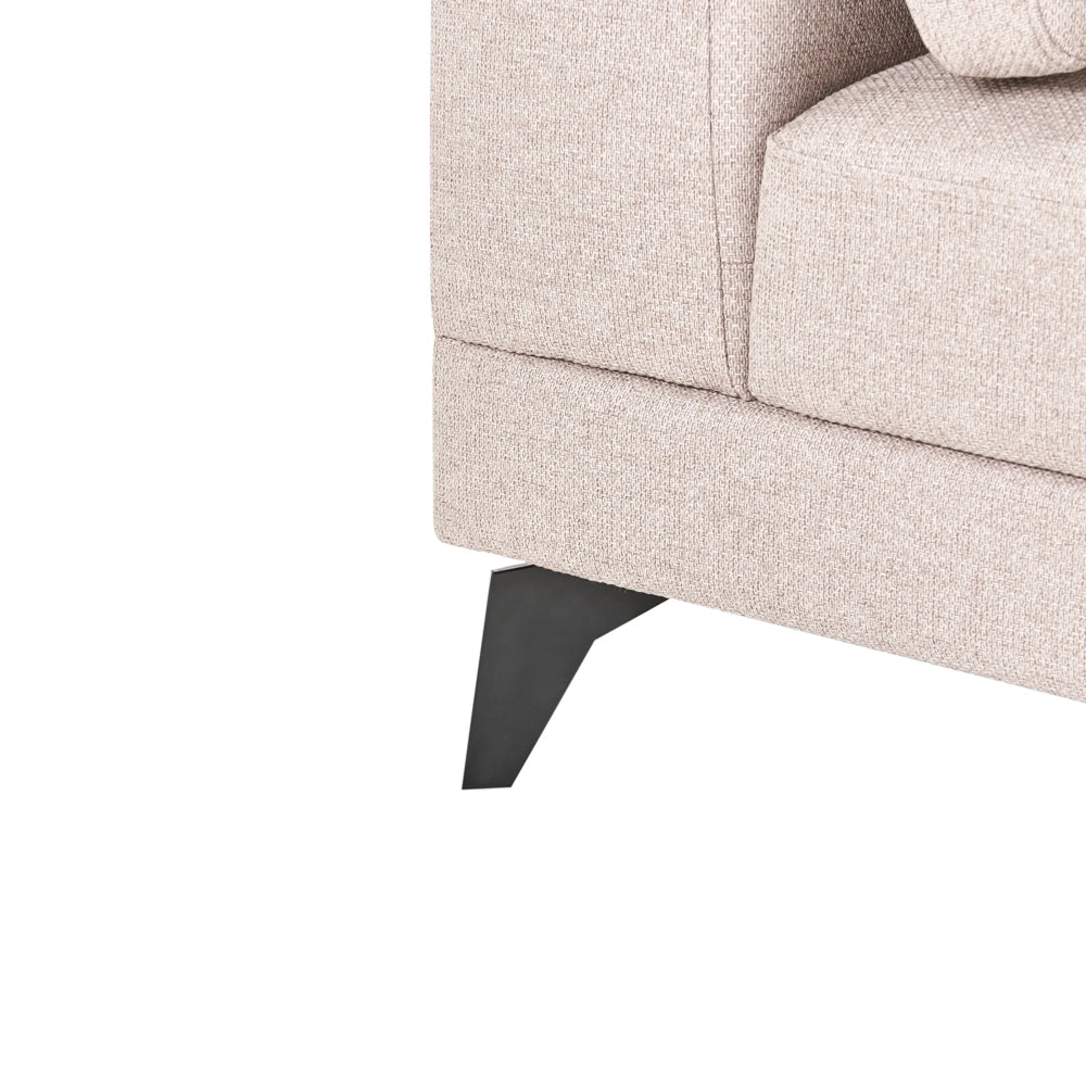 Divano 4 Posti Beige Chiaro con Rivestimento Idrorepellente Effetto Lino Gambe in Ferro Nero Stile Moderno con Cuscini