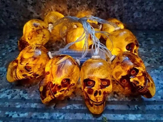 Decorazione di Halloween testa di morto filo di luce 15 m 10 led per uso interno