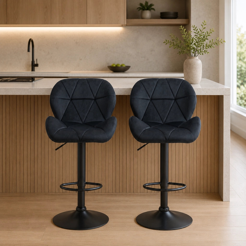 Set di 2 sgabelli bar 51.5x57.5x93-114.5 cm girevoli e regolabili in altezza in poliestere nero