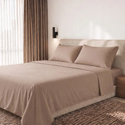 Set Lenzuola Letto Matrimoniale in Cotone Percalle 200 TC Mocha | Lenzuolo Piano 250x295 cm, lenzuolo con angoli 180x200 cm e Tasca da 28 cm, 2 Federe | Made in Italy