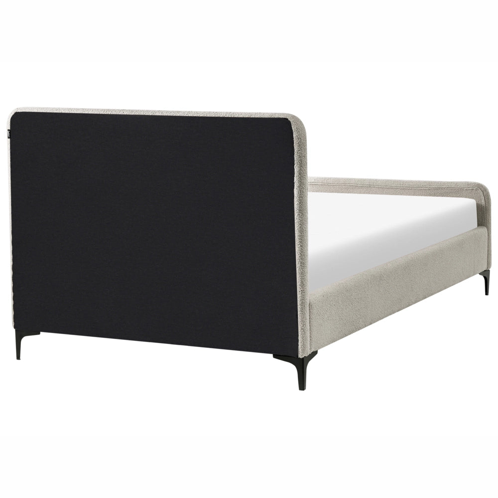 Letto matrimoniale in bouclè con testiera trapuntata gambe in metallo da 120 x 200 cm e base a doghe beige Design moderno