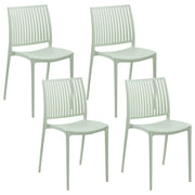 Set di 4 sedie da giardino in plastica sintetica, sedute da esterno impilabili color verde chiaro
