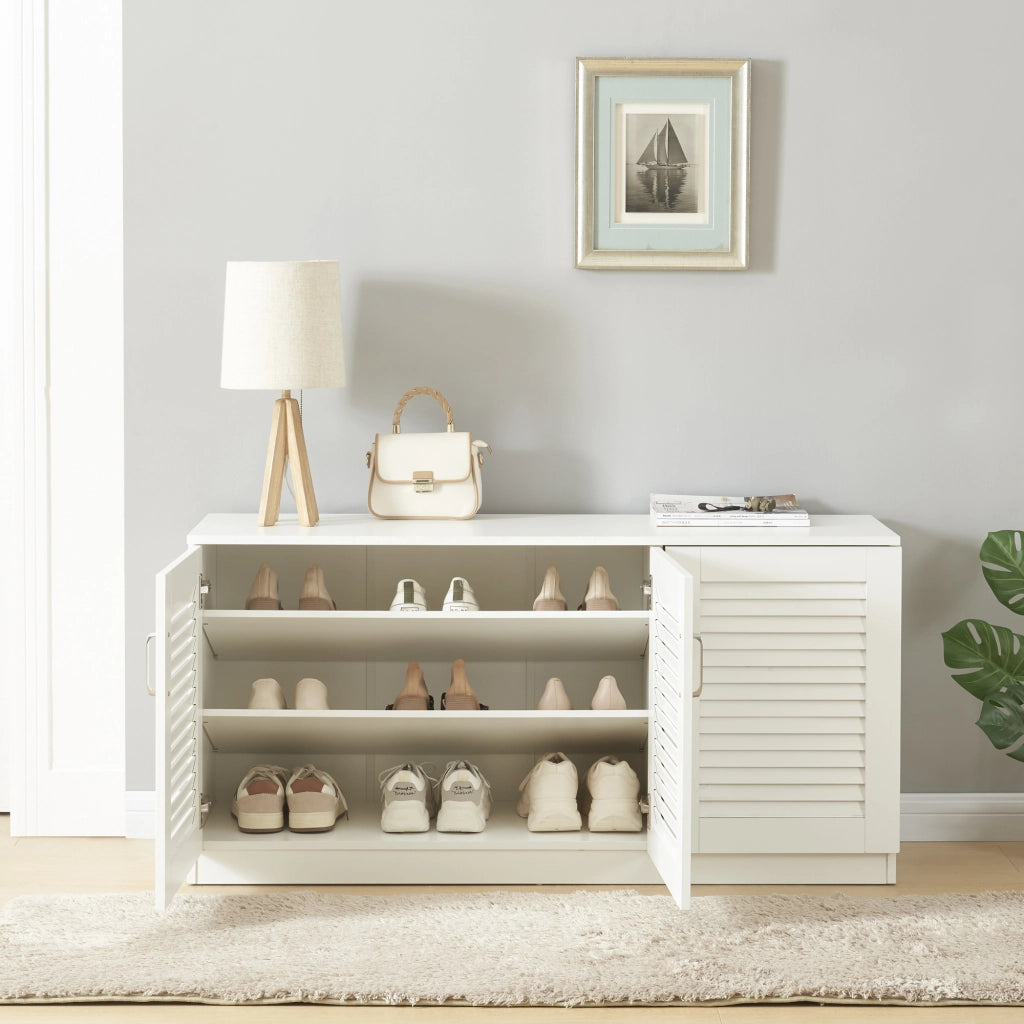 Armadio Scarpiera Løten con Ante a Persiana 62 x 125 x 36 cm Bianco [en.casa]