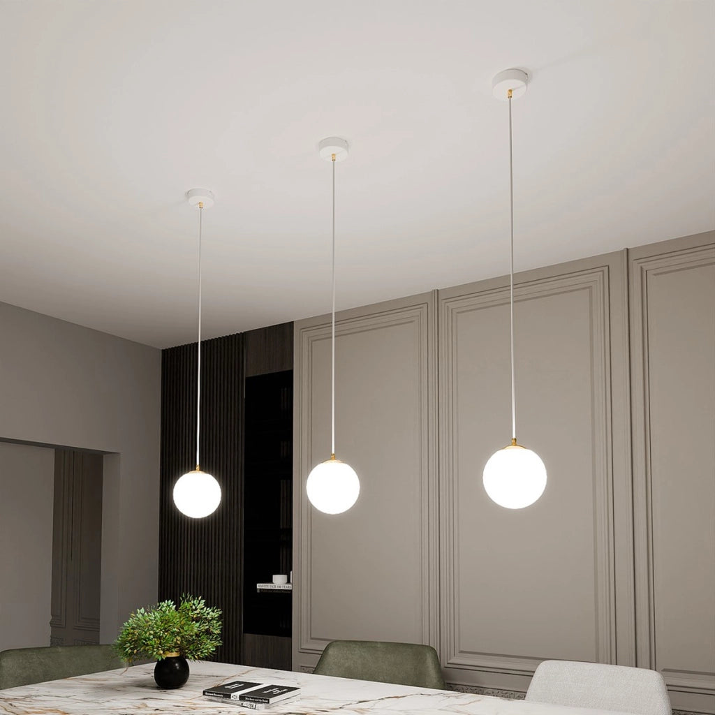 Lampada a sospensione Royal in acciaio bianco opaco e oro