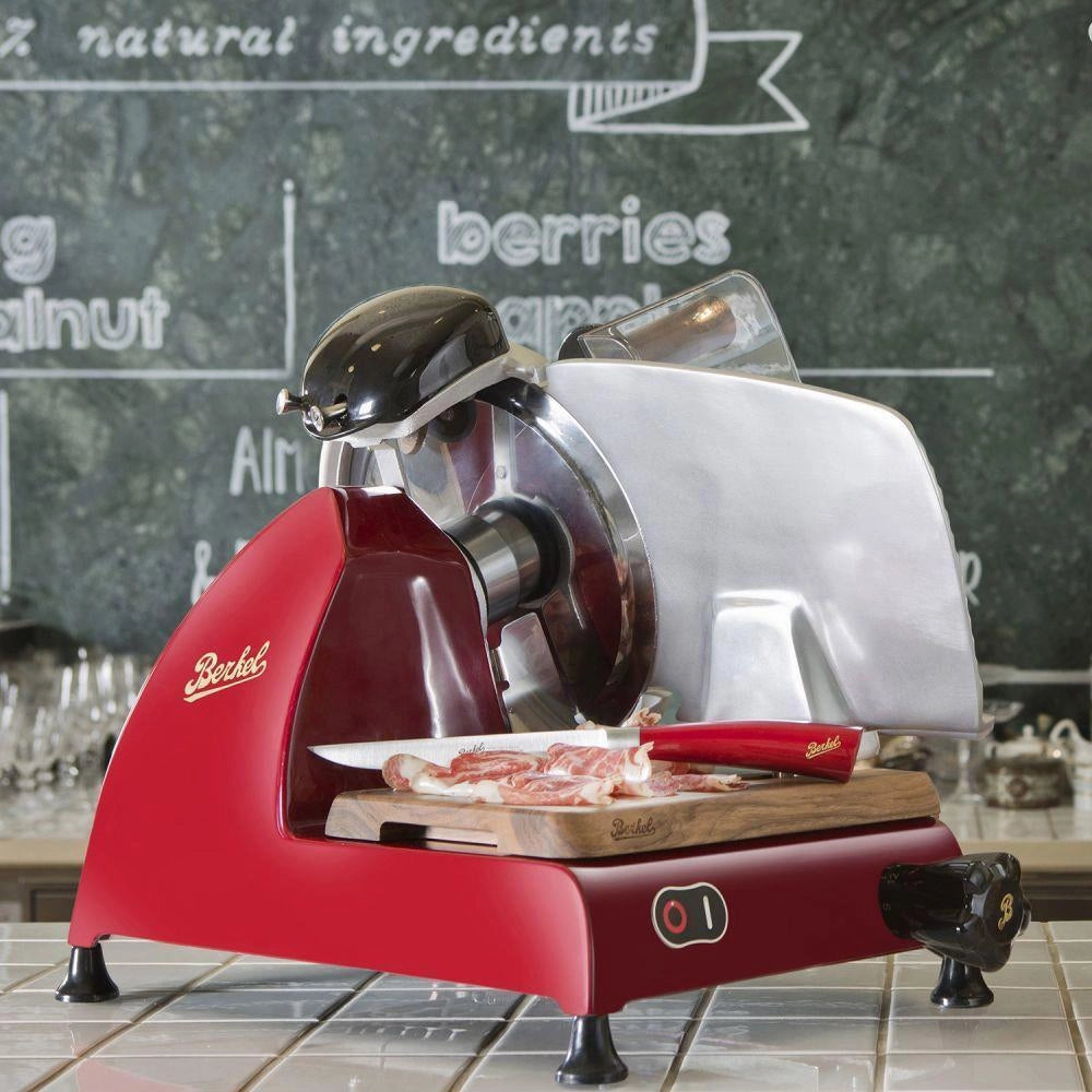 Berkel RSBGM01000000 Red Line Affettatrice a Gravita' Lama 250 mm 190 W Spessore 0-14 mm Affilatoio Integrato colore Rosso